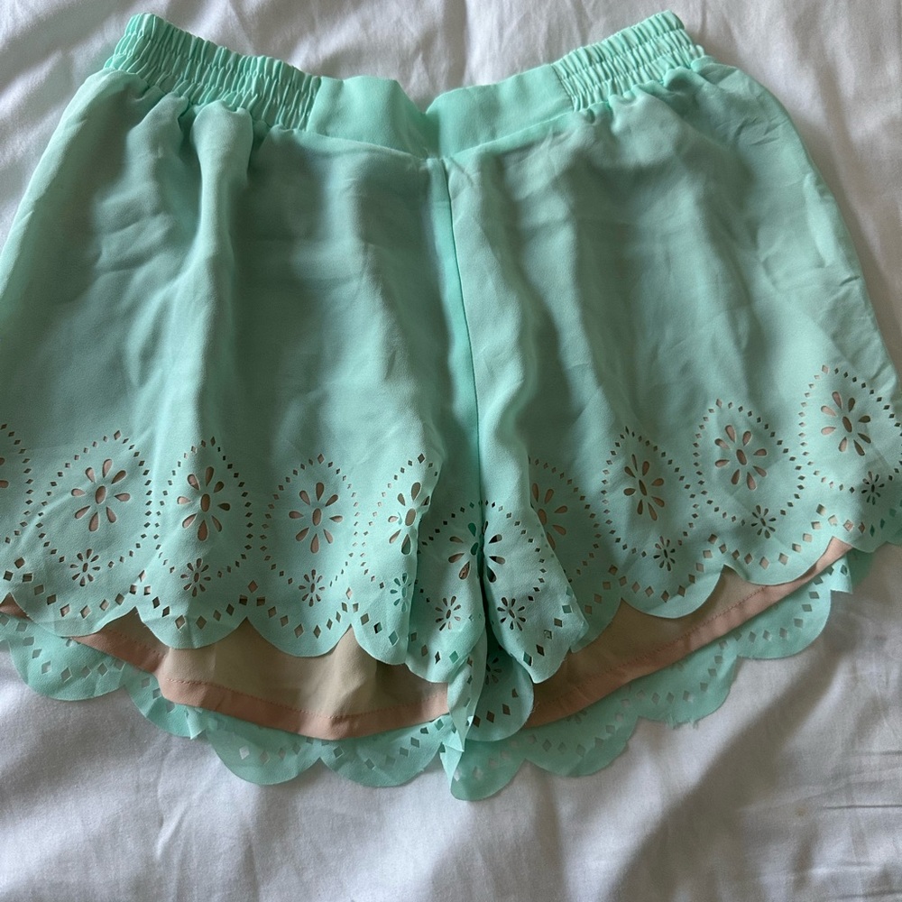Freestyle Revolution Light Green Scalloped Shorts